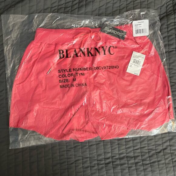 BLANK NYC Sweat Shorts Women’s M Coral Pink Cut-Off Drawstring Take Me There NWT - Picture 3 of 13